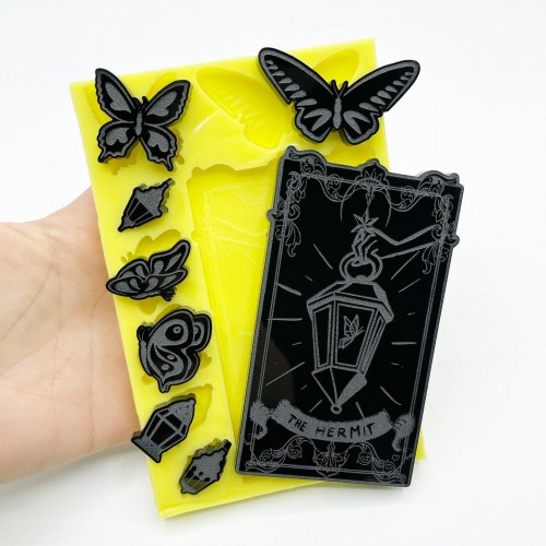 "The Hermit" Tarot Card | Silicone Molds | Reschimica