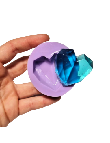 Moule en silicone brillant en forme de cœur à facettes
