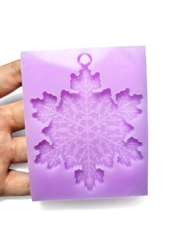 Snowflake-shaped soft silicone mold